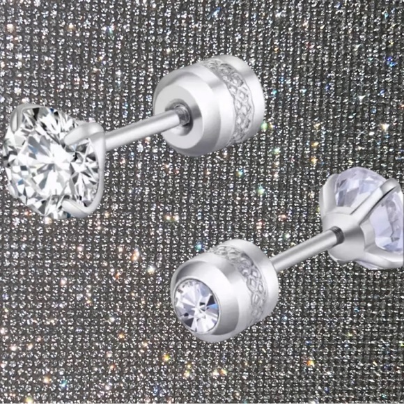 Diamond stud screw on earrings 6mm Hypoallergenic Cubic Zirconia Stainless steel - Picture 4 of 8